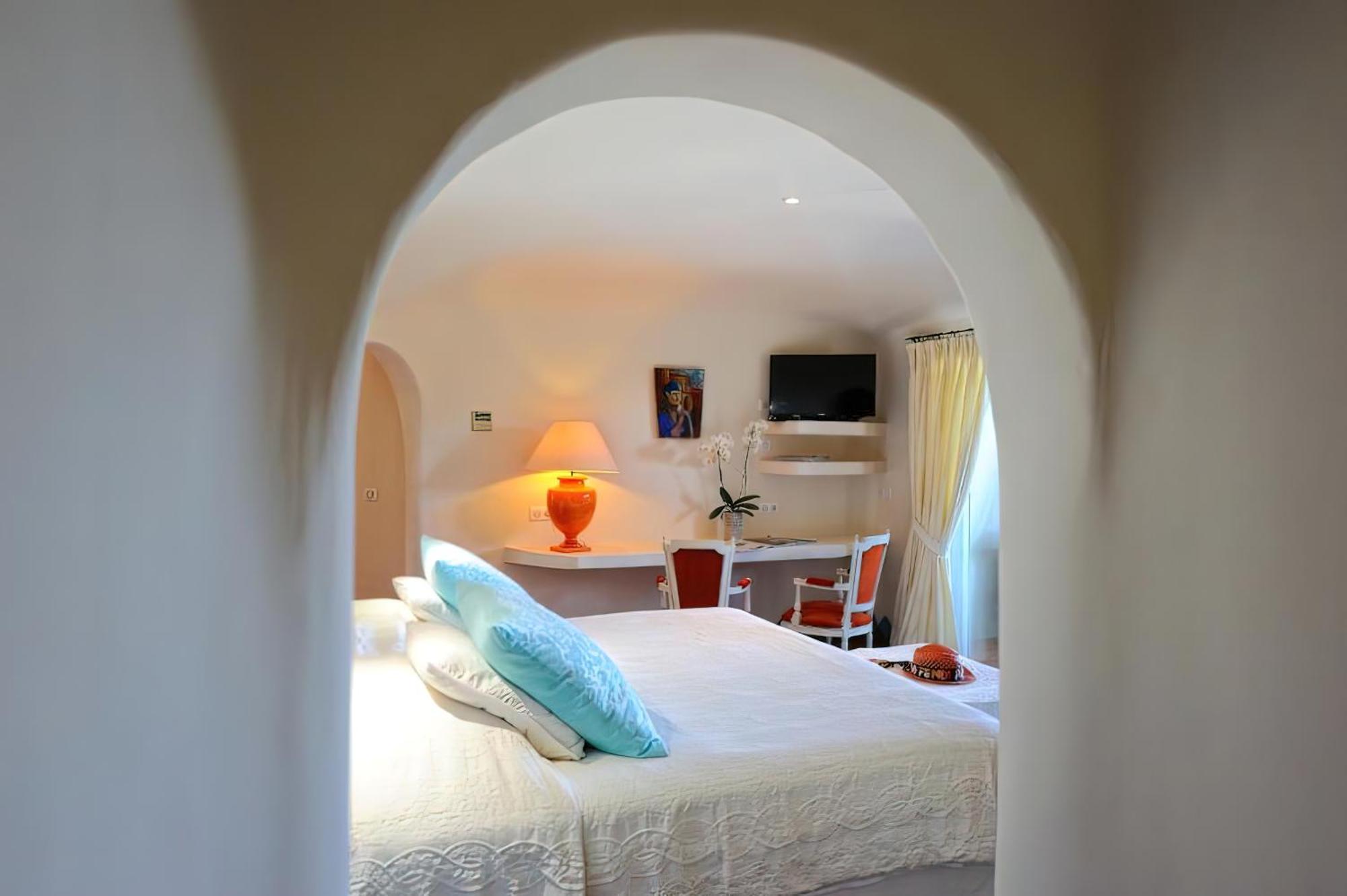 Marina Di Cavu Bed & Breakfast 4*