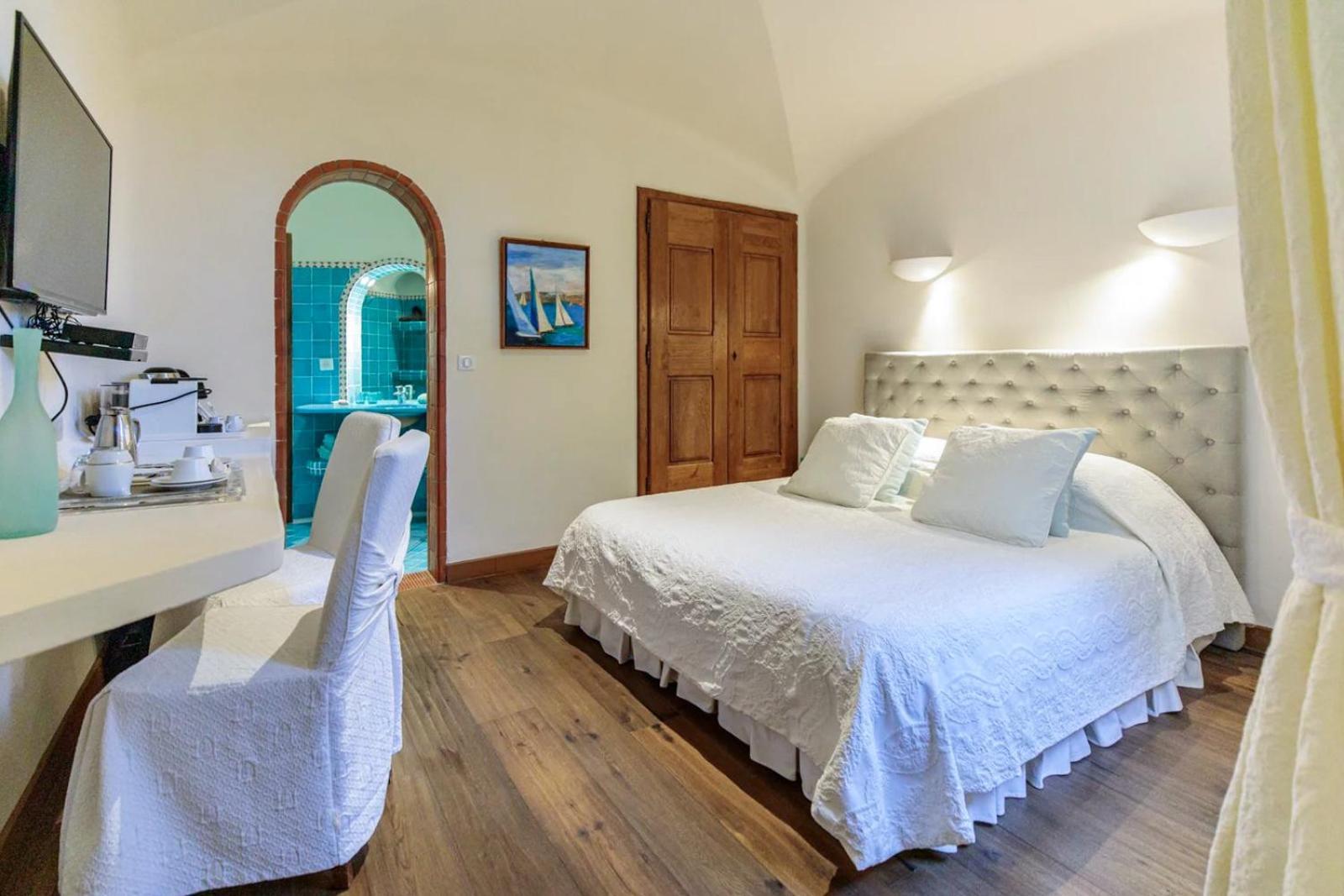 Marina Di Cavu Bed & Breakfast