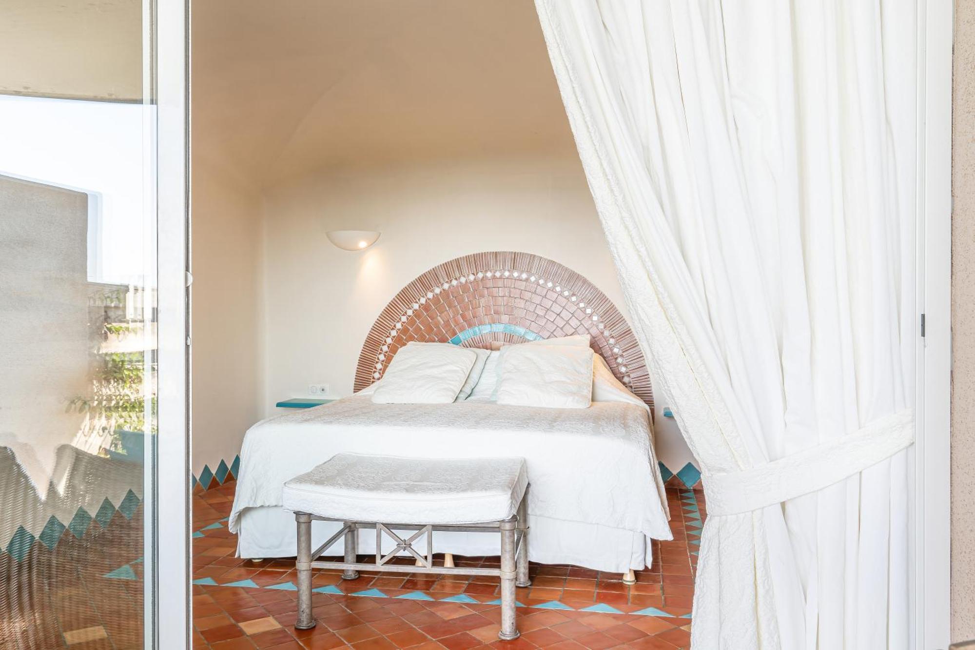 Marina Di Cavu Bed & Breakfast 4*